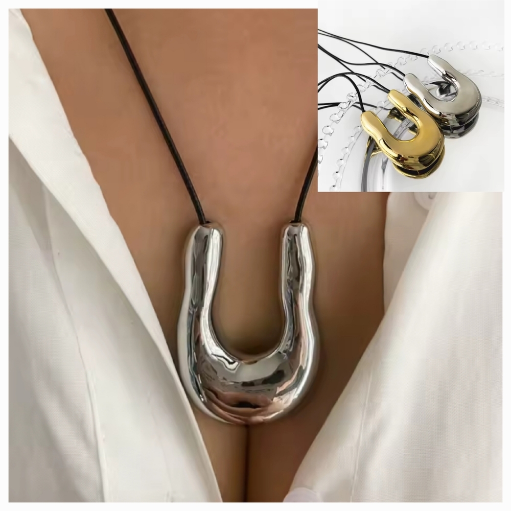 Horseshoe U Pendant Cord Necklace 18k Gold OR SILVER Stainless Steel | NWOT
